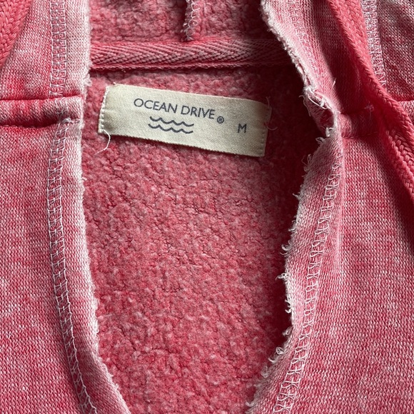 Ocean Drive Front Cropped Hoodie - Picture 3 of 3